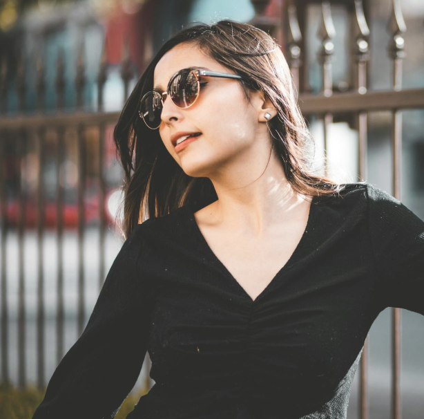 Verified profile photo of Emma Laurent, 26, Calgary