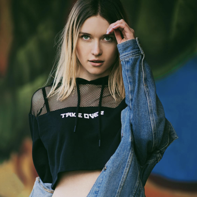 Verified profile photo of Amelia Wong-Lam, 22, Calgary